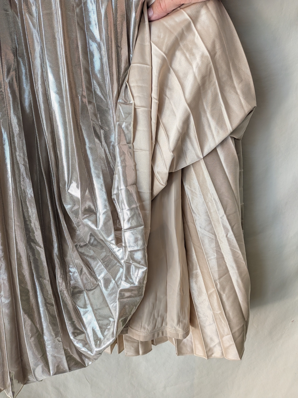 Marella Sport Metallic Silver Pleated Midi Skirt - Picture 3 of 9